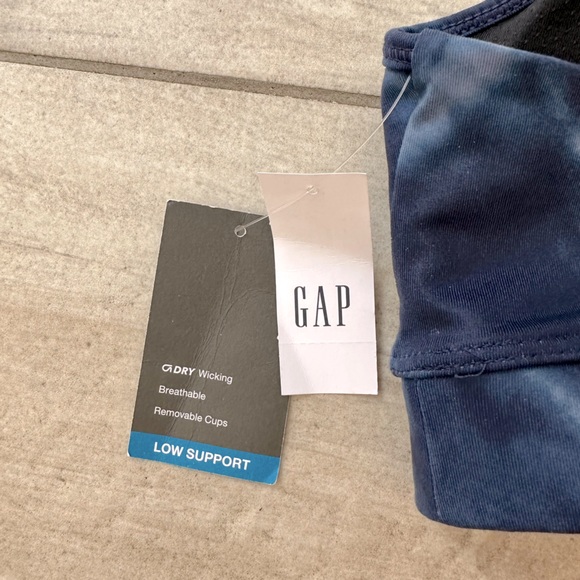 ✨CLEAROUT PRICE NWT GAP Fit Sports Bra Size Medium - Picture 5 of 5